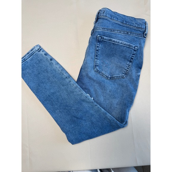 Free People Distressed Skinny Jeans w/ Quilted Patch Knees Size W 31 Short - Picture 3 of 9